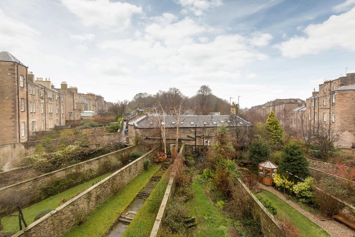 flat for sale in Carlton Terrace, Edinburgh, Midlothian, EH7