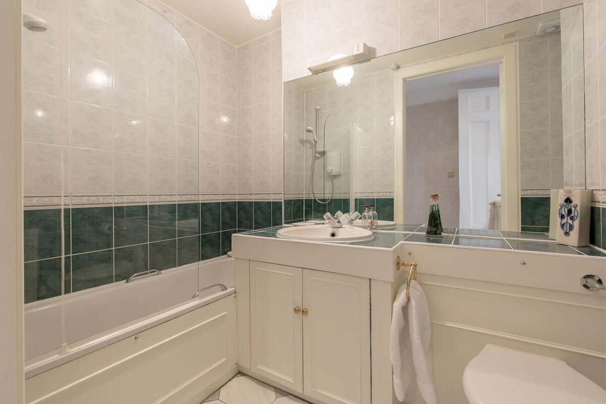 flat for sale in Carlton Terrace, Edinburgh, Midlothian, EH7