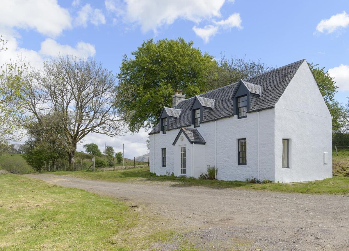 house for sale in Taynuilt, Oban, Argyll, PA35 EDN012109275 Knight