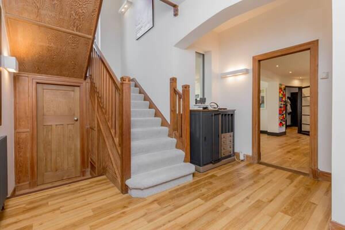 house for sale in Kings Road, Longniddry, East Lothian, EH32 EDN012110412 Knight Frank house for sale in Kings Road, Longniddry, East Lothian, EH32 EDN012110412 Knight Frank
