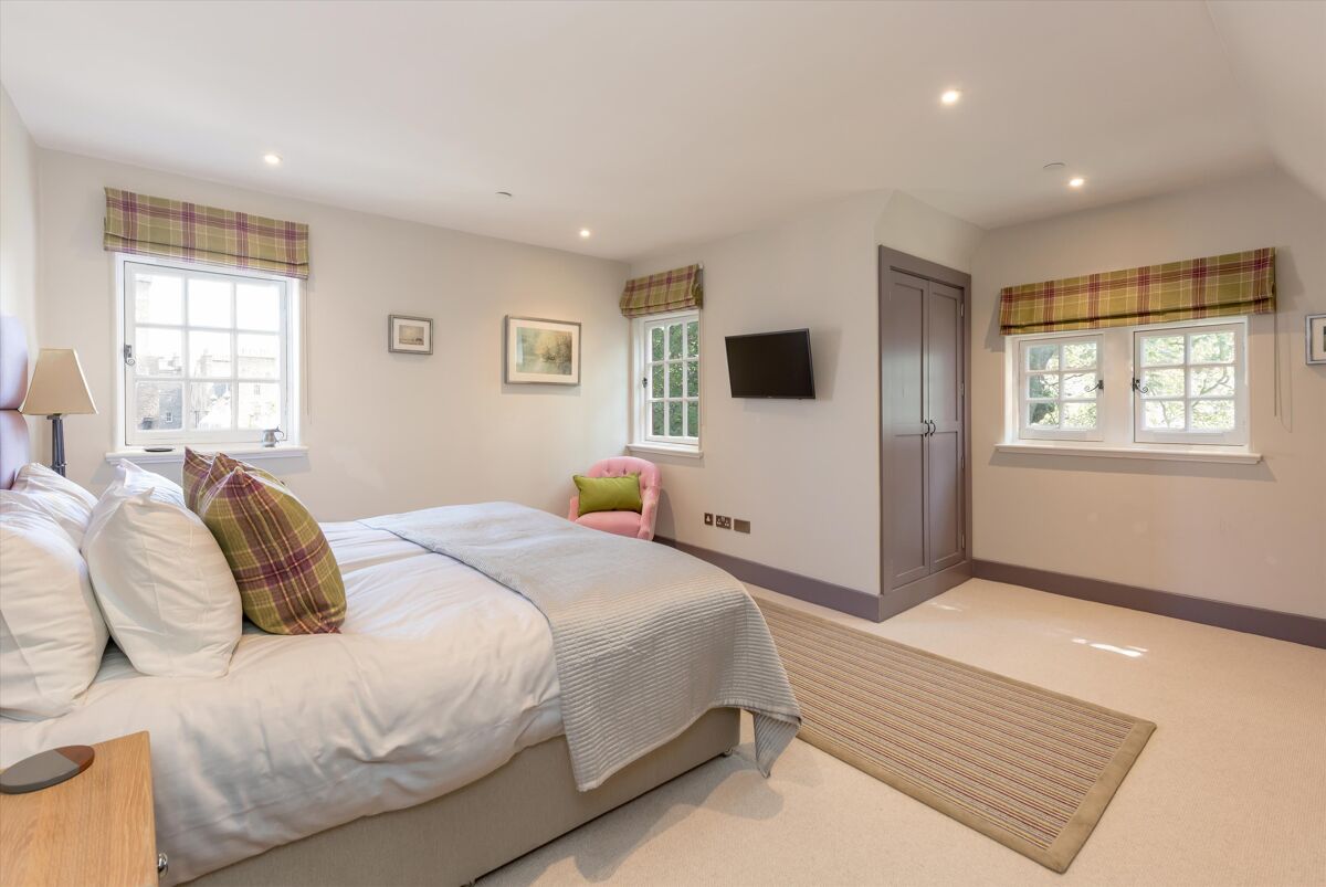 flat for sale in Ramsay Garden, Edinburgh, Midlothian, EH1