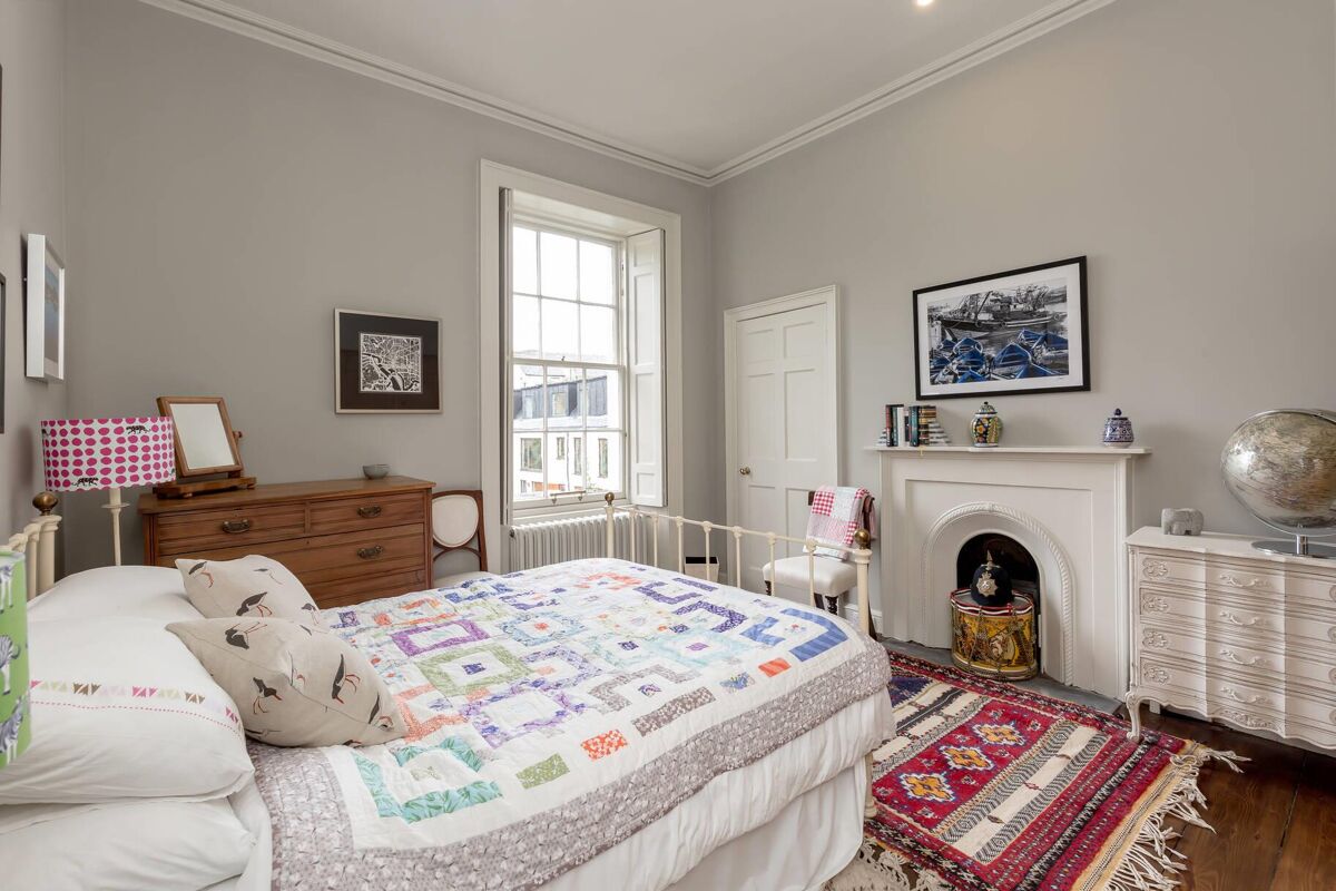 house for sale in St. Bernard's Row, Stockbridge, EH4 EDN012139224