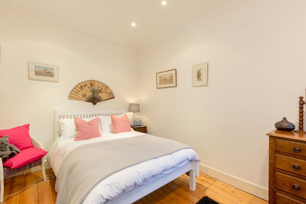 flat for sale in South Learmonth Gardens, Edinburgh, EH4 EDN012150544