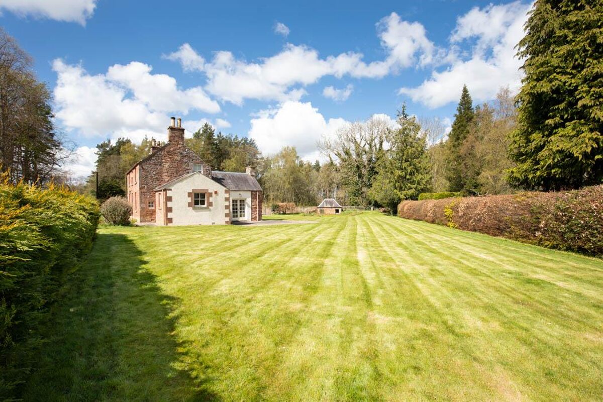 house for sale in Ancrum, Jedburgh, Roxburghshire, TD8 EDN012158428