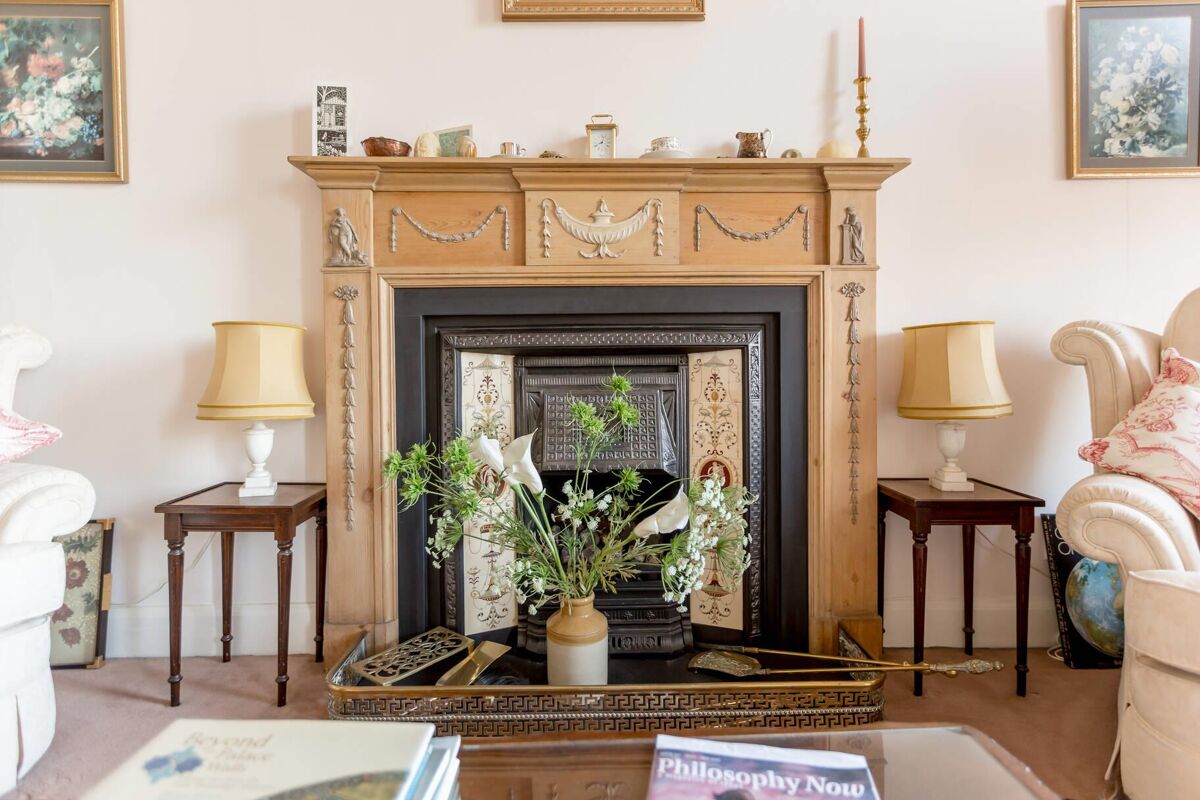 flat for sale in Lynedoch Place, Edinburgh, EH3 EDN012162243 Knight