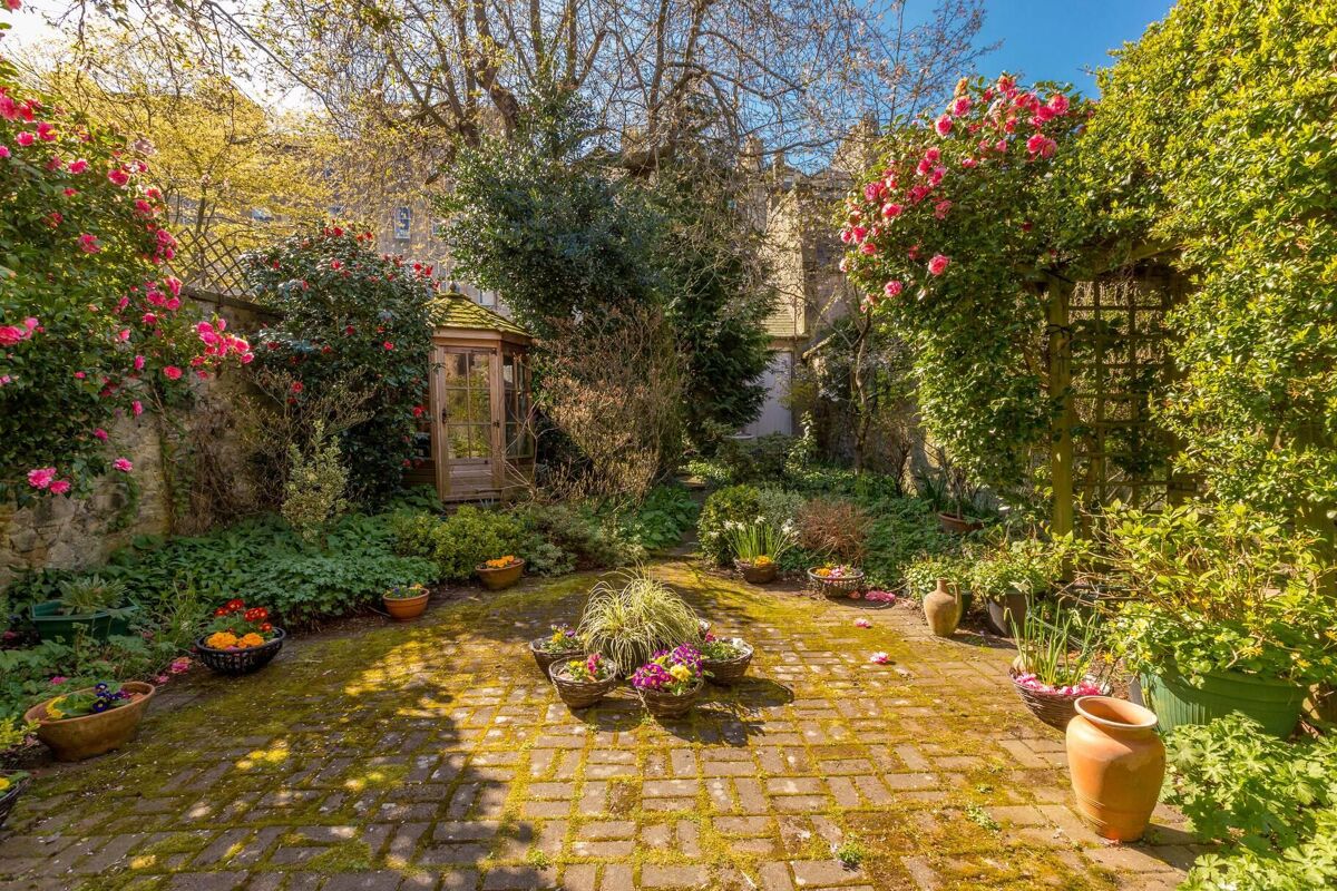 flat for sale in Lynedoch Place, Edinburgh, EH3 EDN012162243 Knight