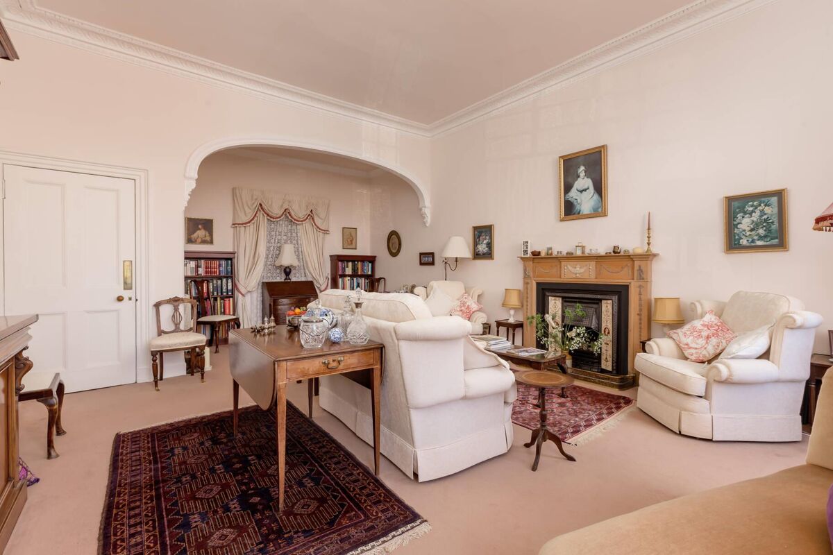 flat for sale in Lynedoch Place, Edinburgh, EH3 EDN012162243 Knight
