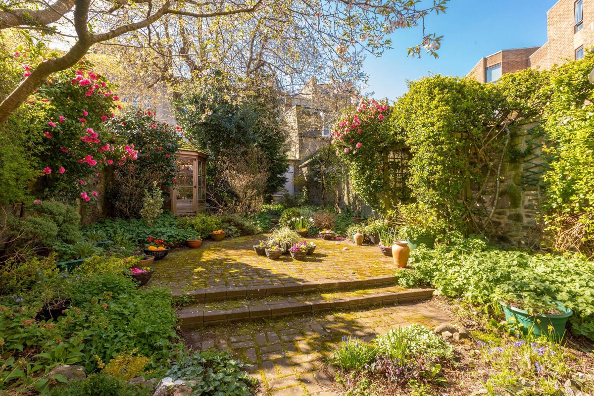 flat for sale in Lynedoch Place, Edinburgh, EH3 EDN012162243 Knight