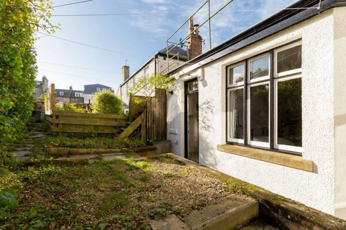 flat for sale in Gillespie Terrace, The Scores, St. Andrews, KY16 EDN012171247 Knight Frank
