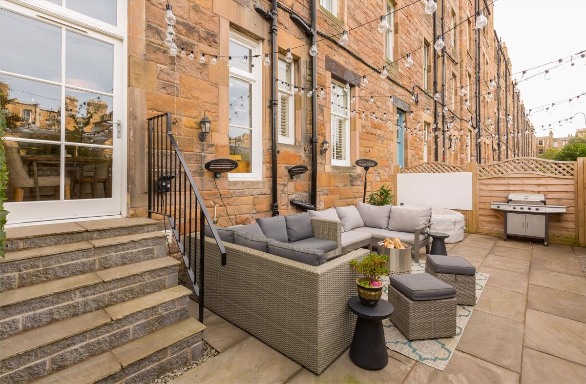 flat for sale in Strathearn Road, Edinburgh, EH9 EDN012171270