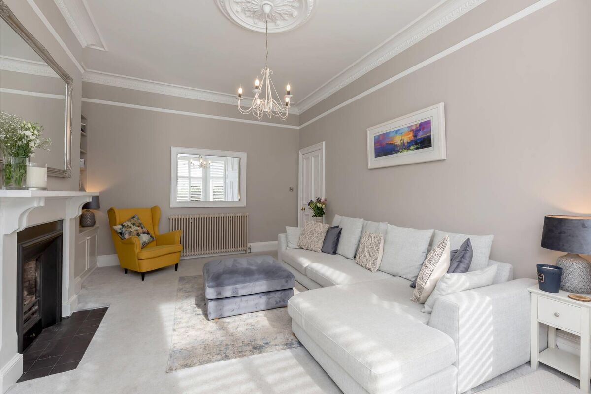 flat for sale in Strathearn Road, Edinburgh, EH9 EDN012171270