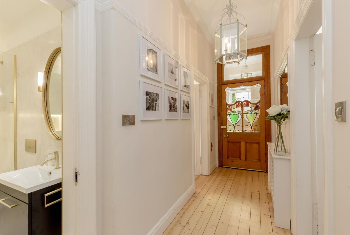 flat for sale in Strathearn Road, Edinburgh, EH9 EDN012171270