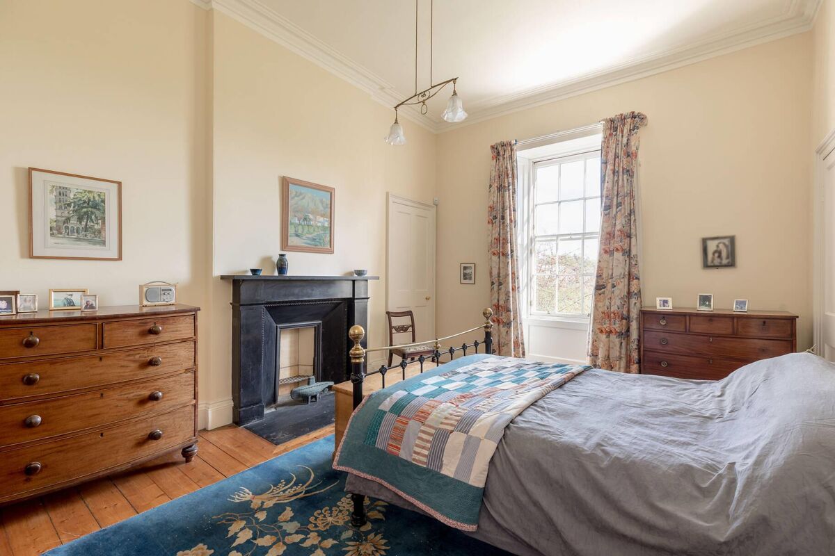 house for sale in Howard Place, Inverleith, Edinburgh, EH3