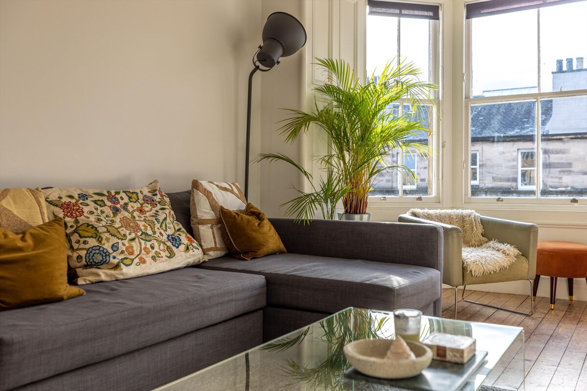 flat for sale in Montgomery Street, Edinburgh, EH7 EDN012194790