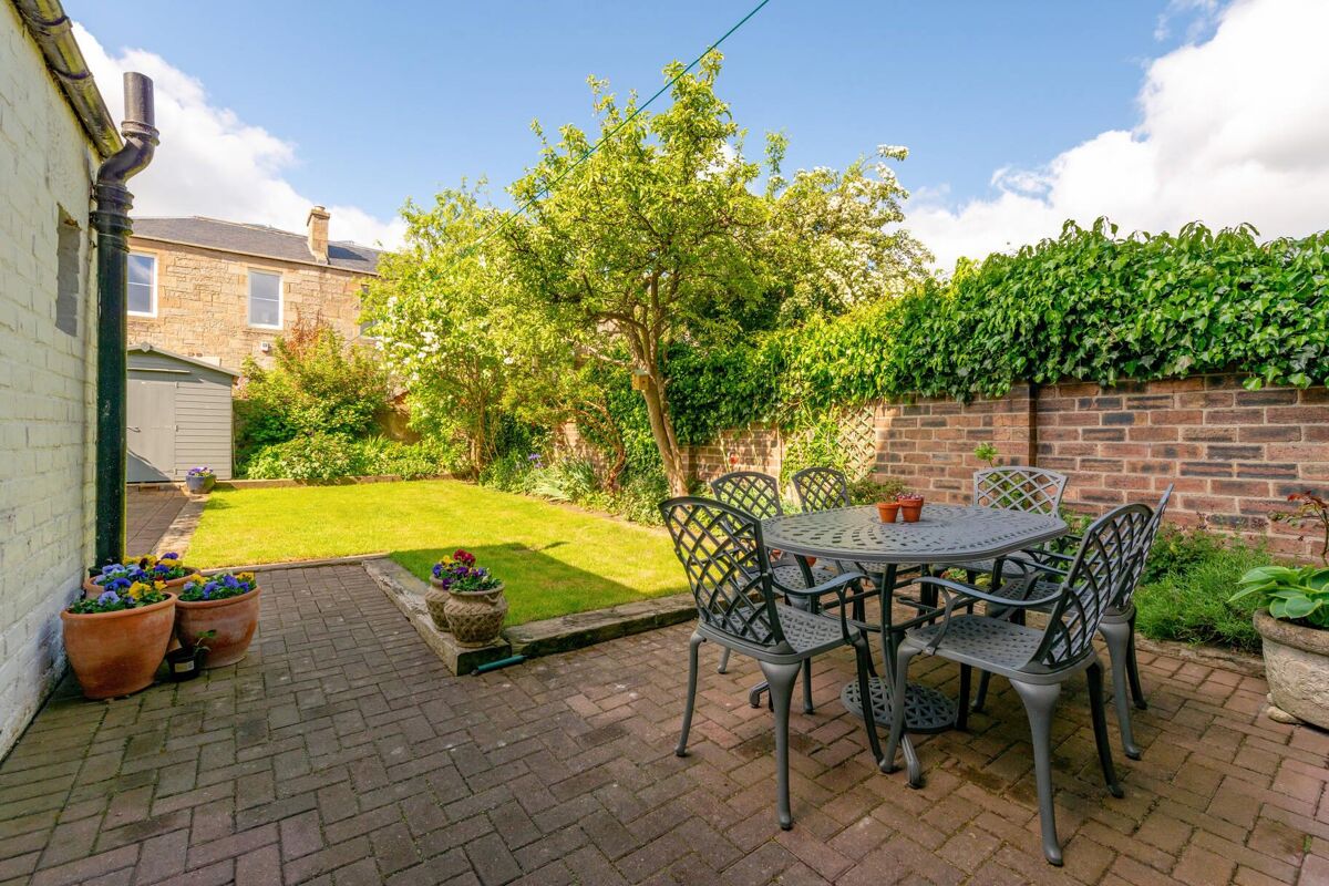 house for sale in Summerside Place, Edinburgh, EH6 EDN012207637