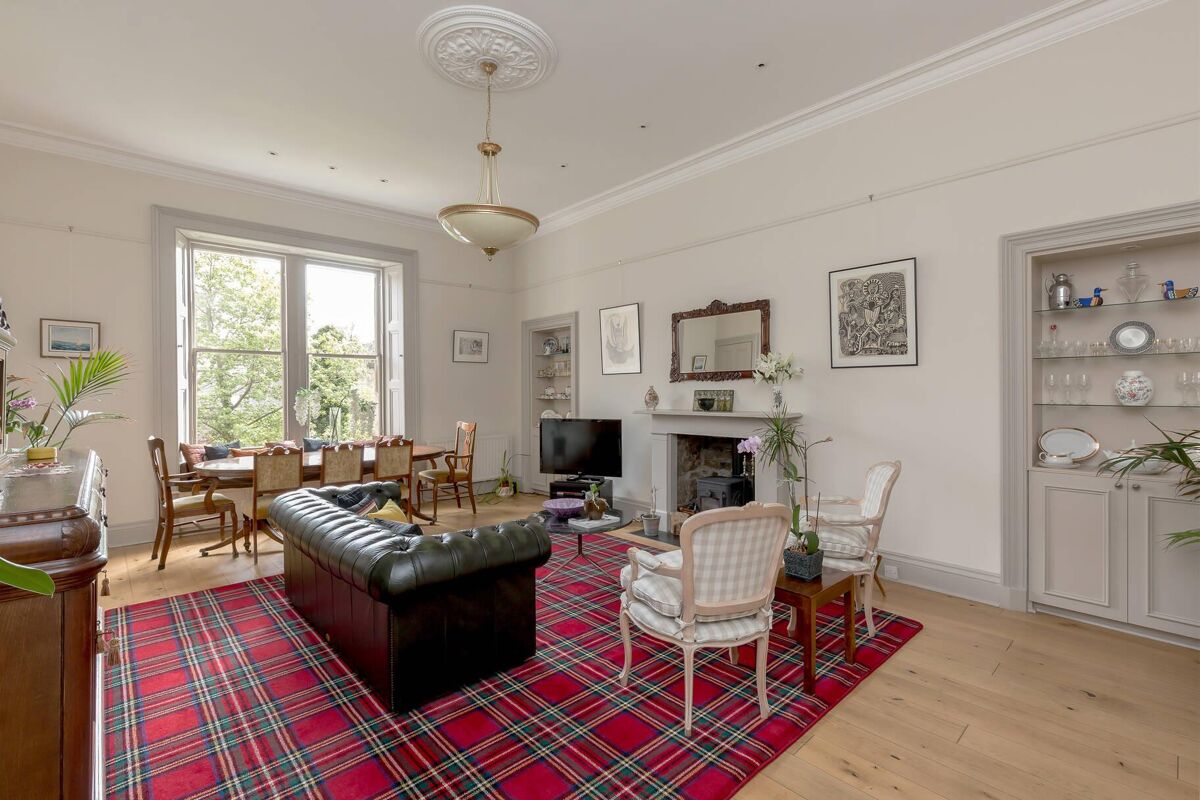 flat for sale in Lansdowne Crescent, Edinburgh, EH12 - EDN012216466 ...