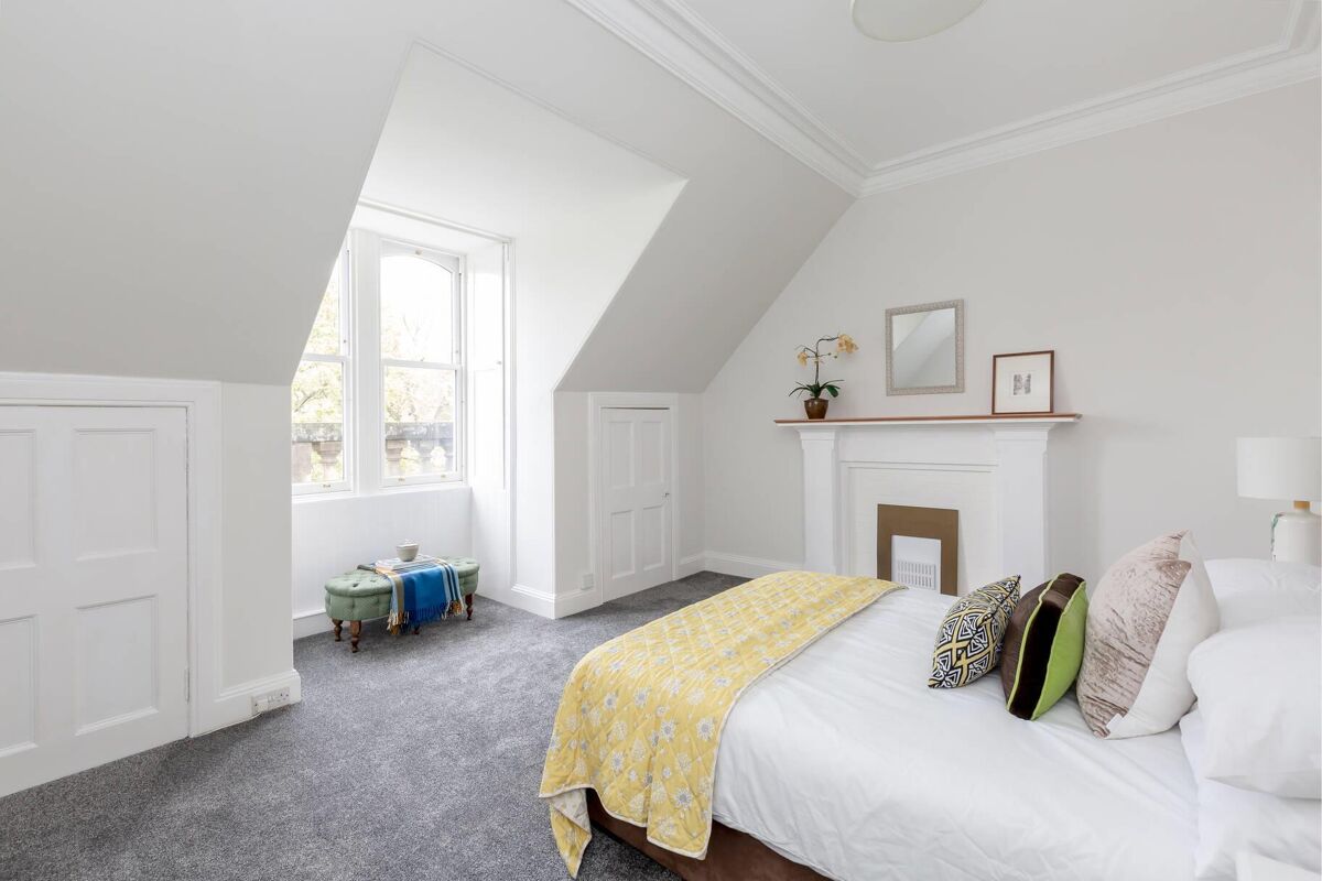 flat for sale in Lansdowne Crescent, Edinburgh, EH12 EDN012216466