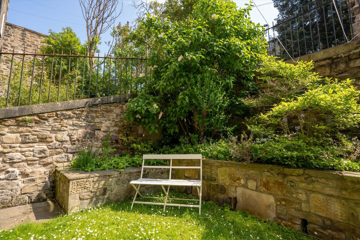 flat for sale in Barony Street, Edinburgh, EH3 EDN012224987 Knight