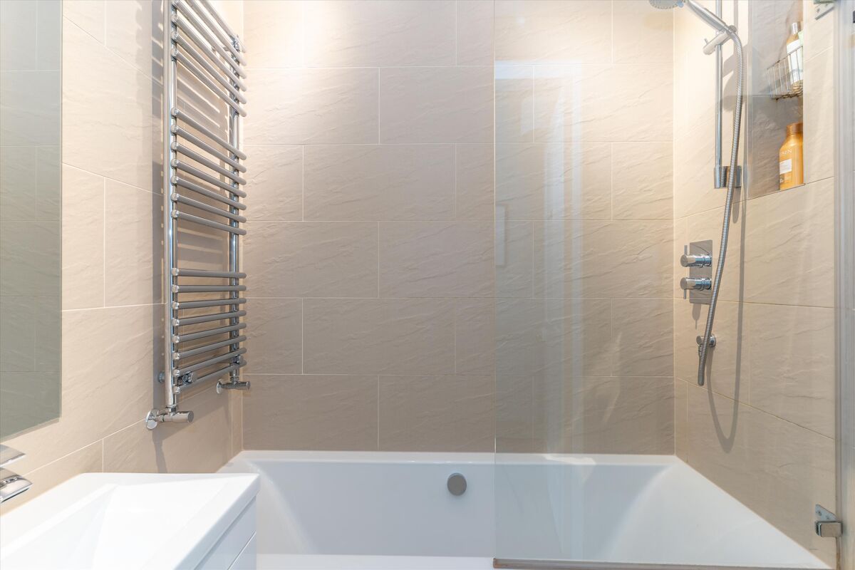 flat for sale in Barony Street, Edinburgh, EH3 EDN012224987 Knight