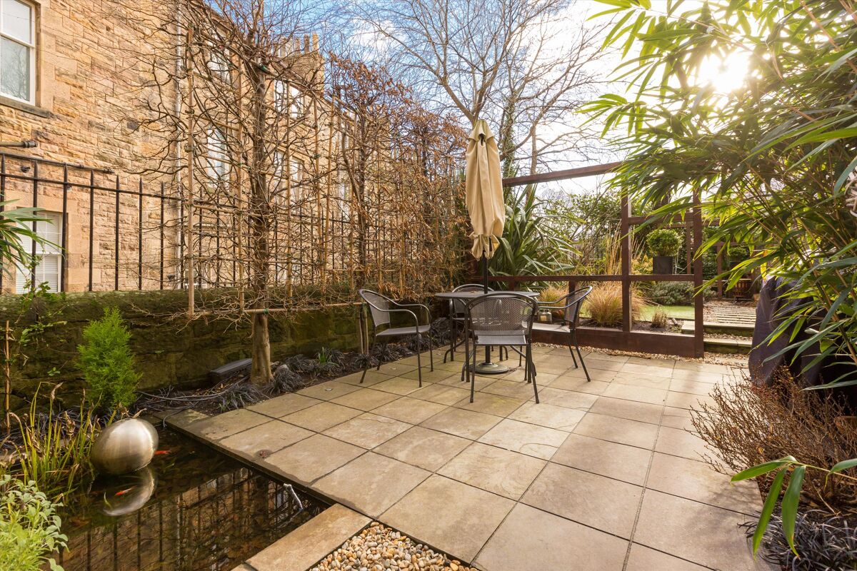 flat for sale in Coates Gardens, Edinburgh, EH12 EDN012226425