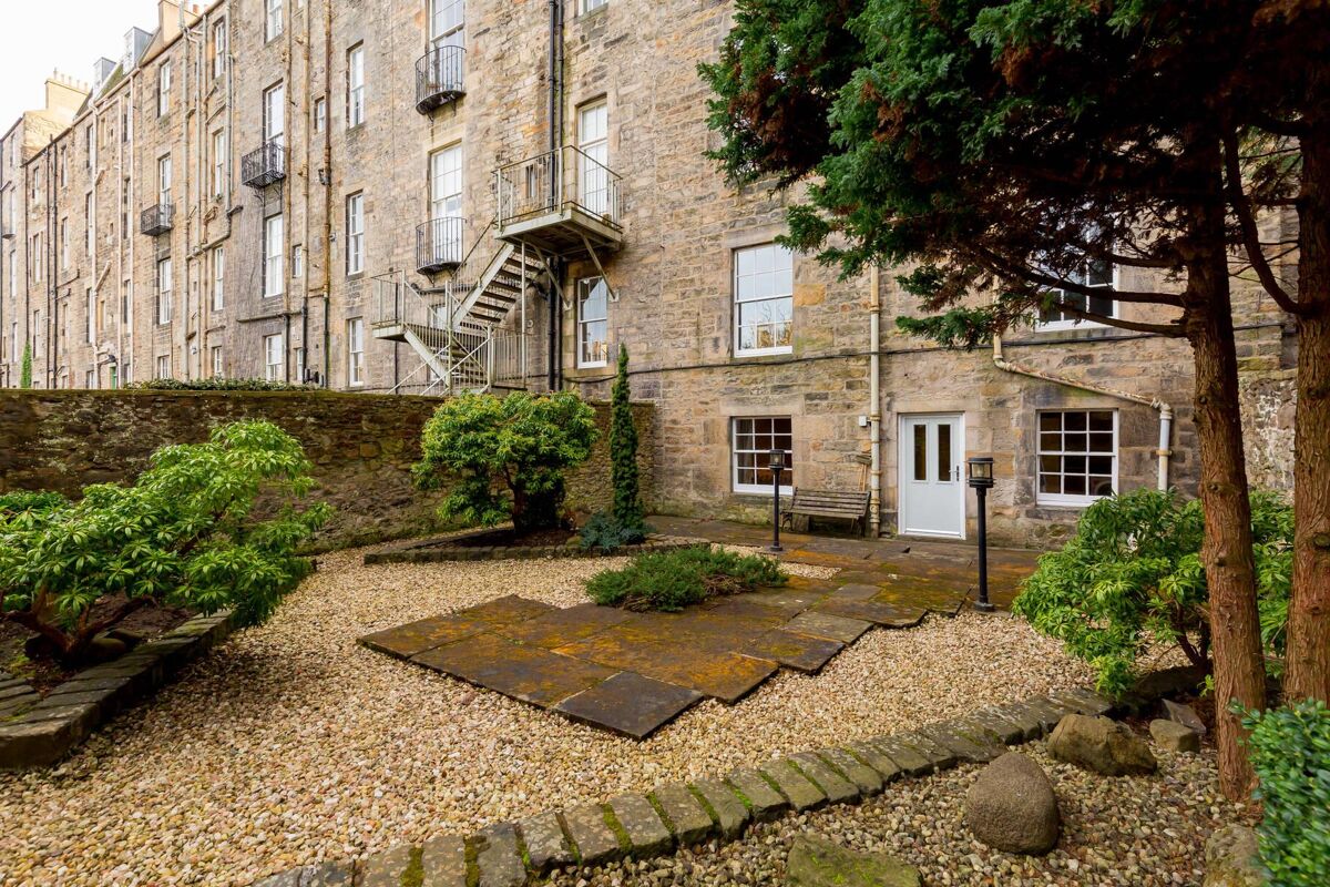 flat for sale in Great King Street, Edinburgh, EH3 EDN012233846