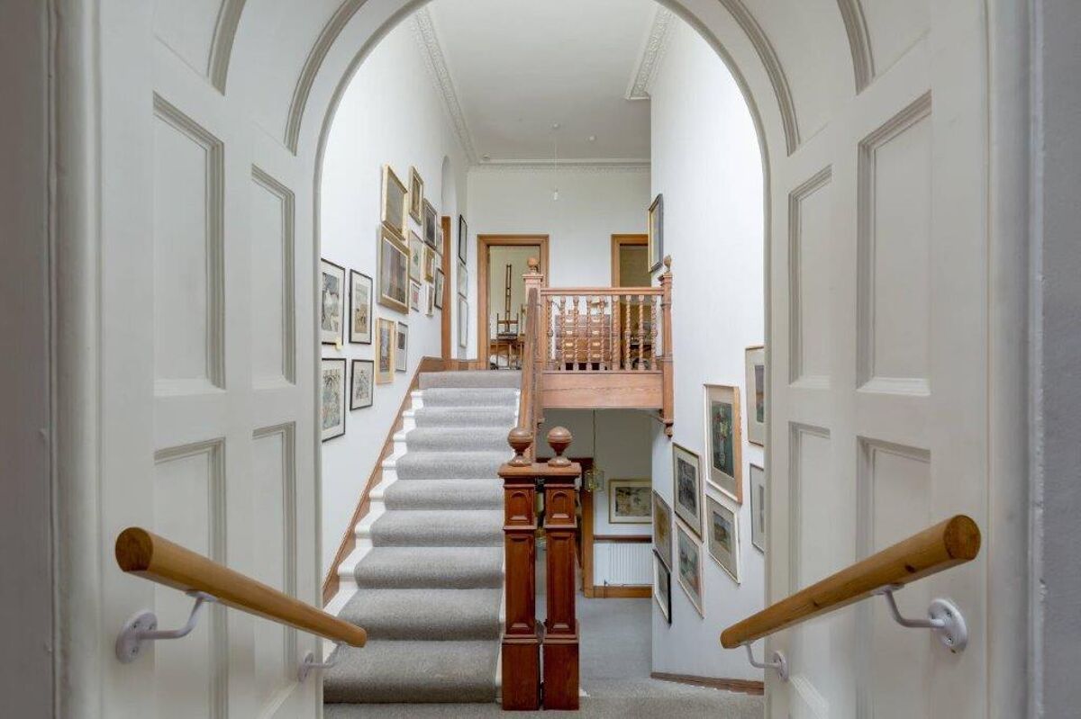 house for sale in Fountainhall Road, Edinburgh, EH9 EDN012252621