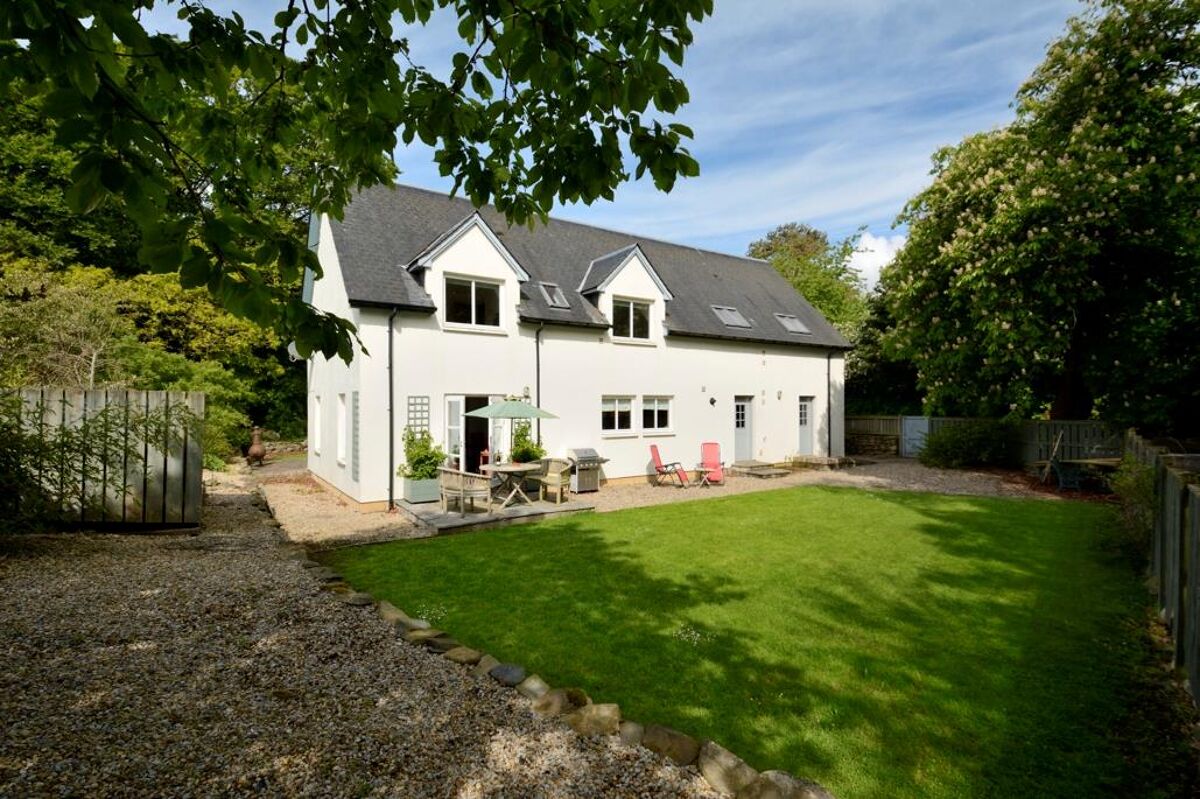 house for sale in Pyatshaw, Lauder, Berwickshire, TD2 EDN012276148