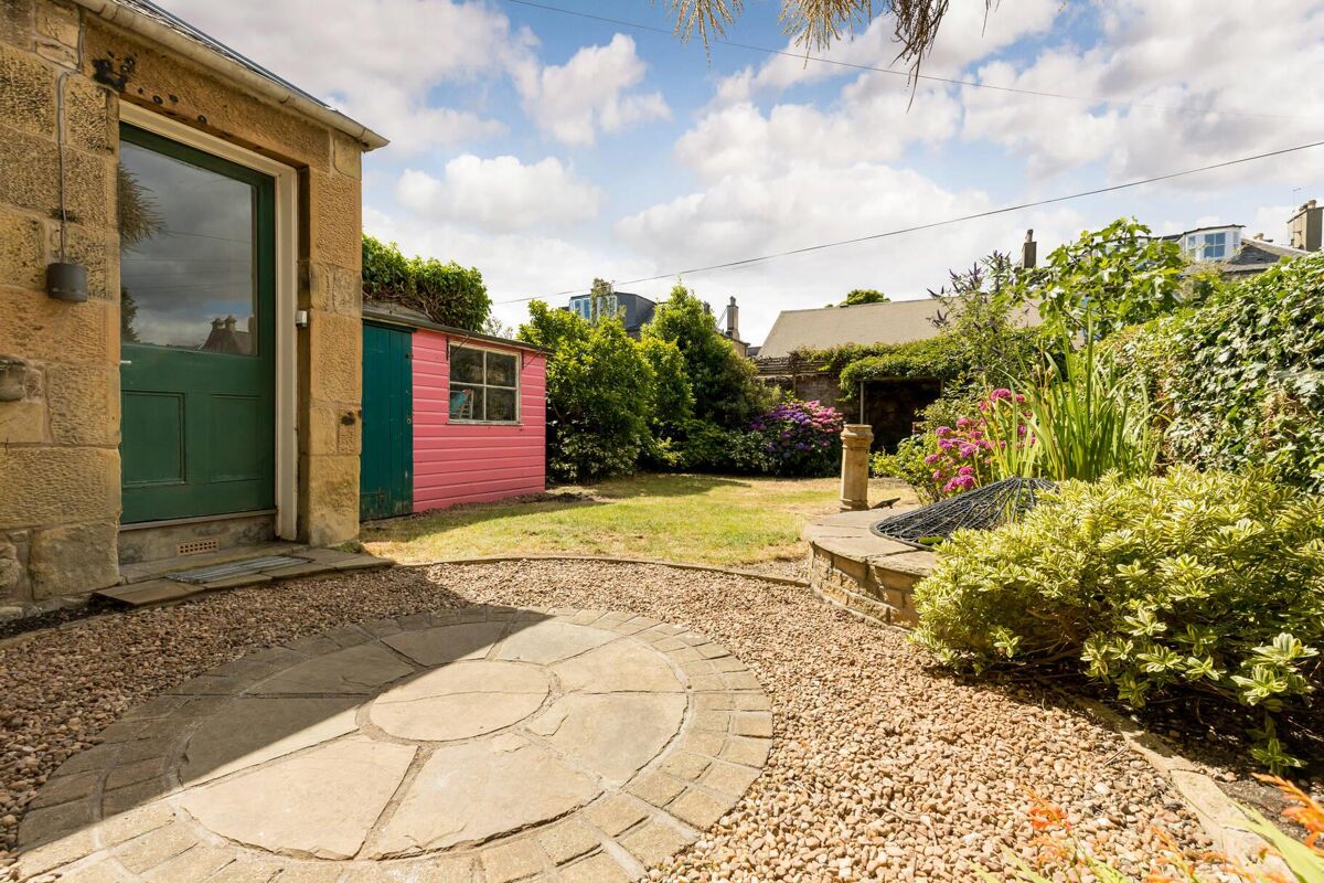 house for sale in Summerside Street, Edinburgh, EH6 EDN012295650