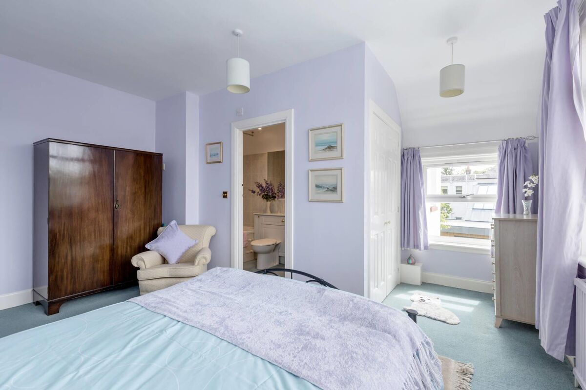 house for sale in Cumlodden Avenue, Edinburgh, EH12 EDN012311391