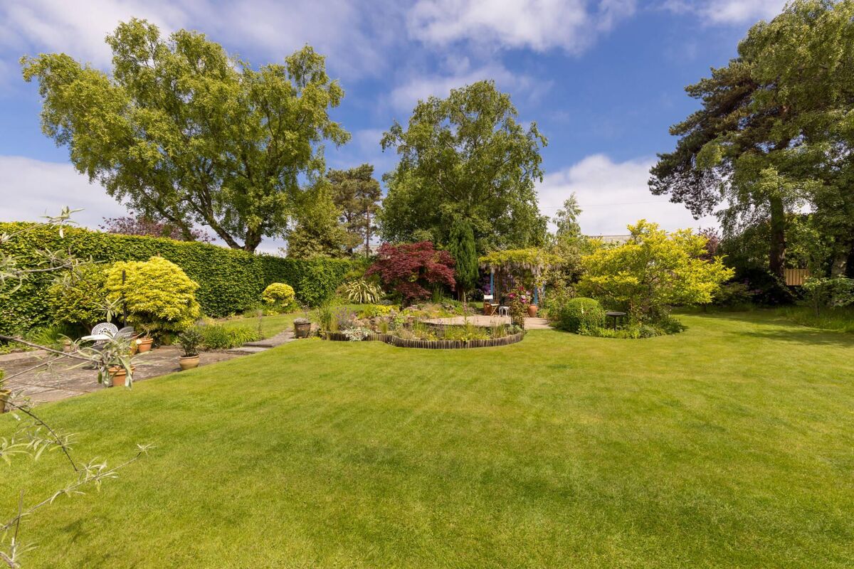 house for sale in Cumlodden Avenue, Edinburgh, EH12 EDN012311391