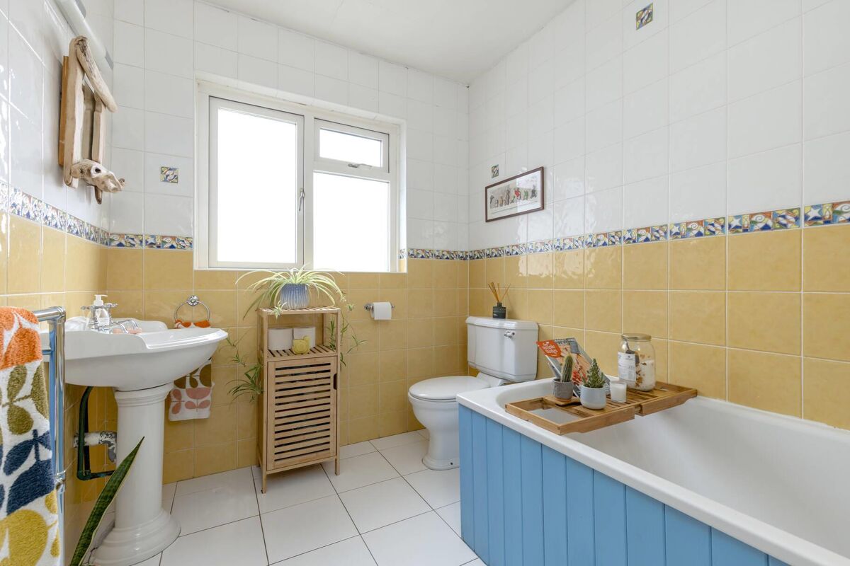 house for sale in Essex Road, Edinburgh, EH4 EDN012319982 Knight Frank