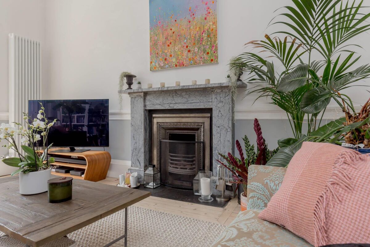 flat for sale in Lennox Street, Edinburgh, EH4 EDN012320797 Knight