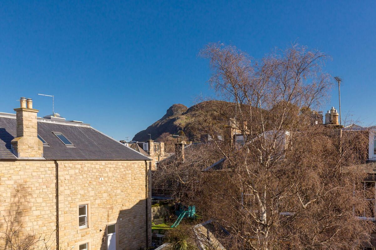 house for sale in Alfred Place, Edinburgh, EH9 EDN012338222 Knight