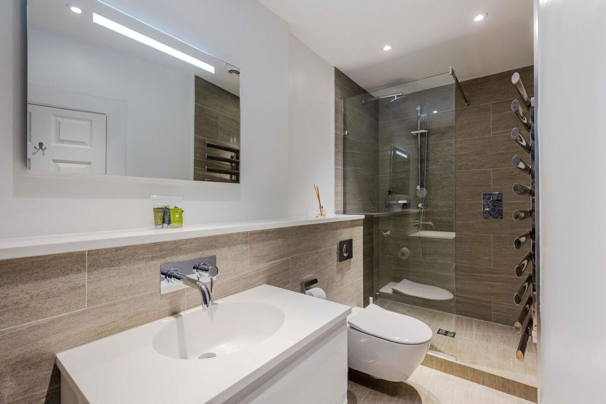 flat for sale in Queen Street, Edinburgh, EH2 EDN012359299 Knight Frank