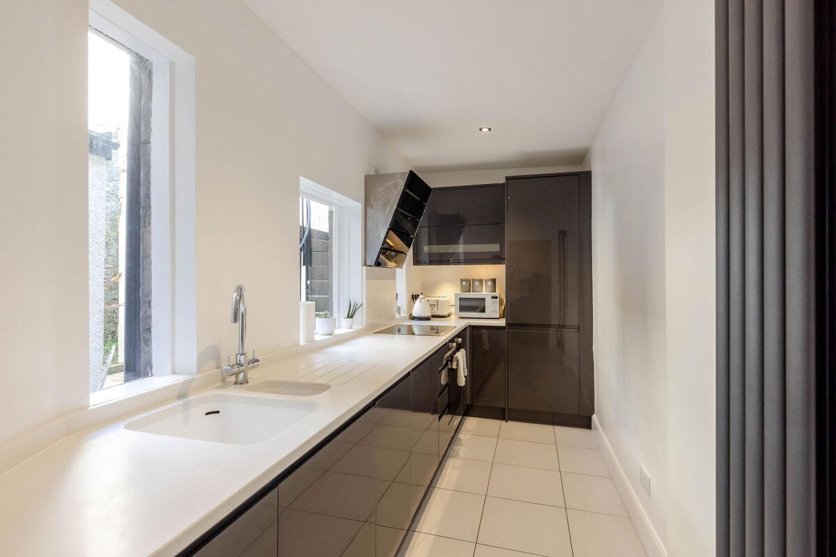 flat for sale in Queen Street, Edinburgh, EH2 EDN012359299 Knight Frank