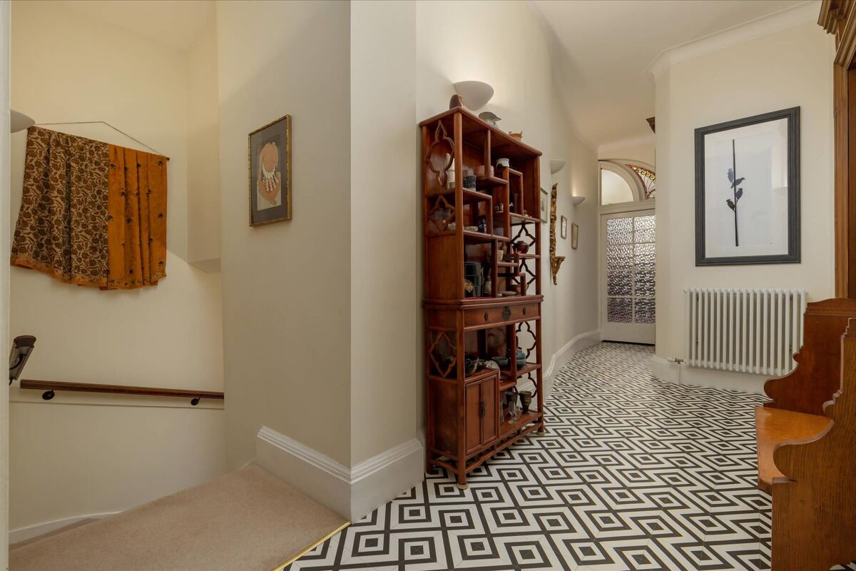 flat for sale in Palmerston Place, Edinburgh, EH12 EDN012379663