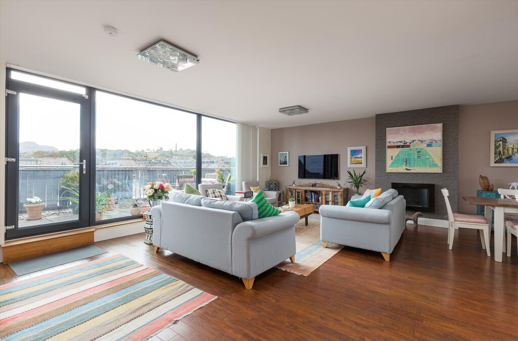 Image of Hopetoun Street, Edinburgh, EH7