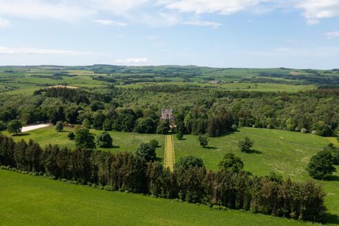 Picture of 13 bedroom estate for sale.