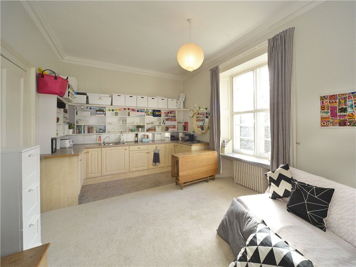 Immobilien zum Kauf By Leslie, Fife, KY6 Knight Frank