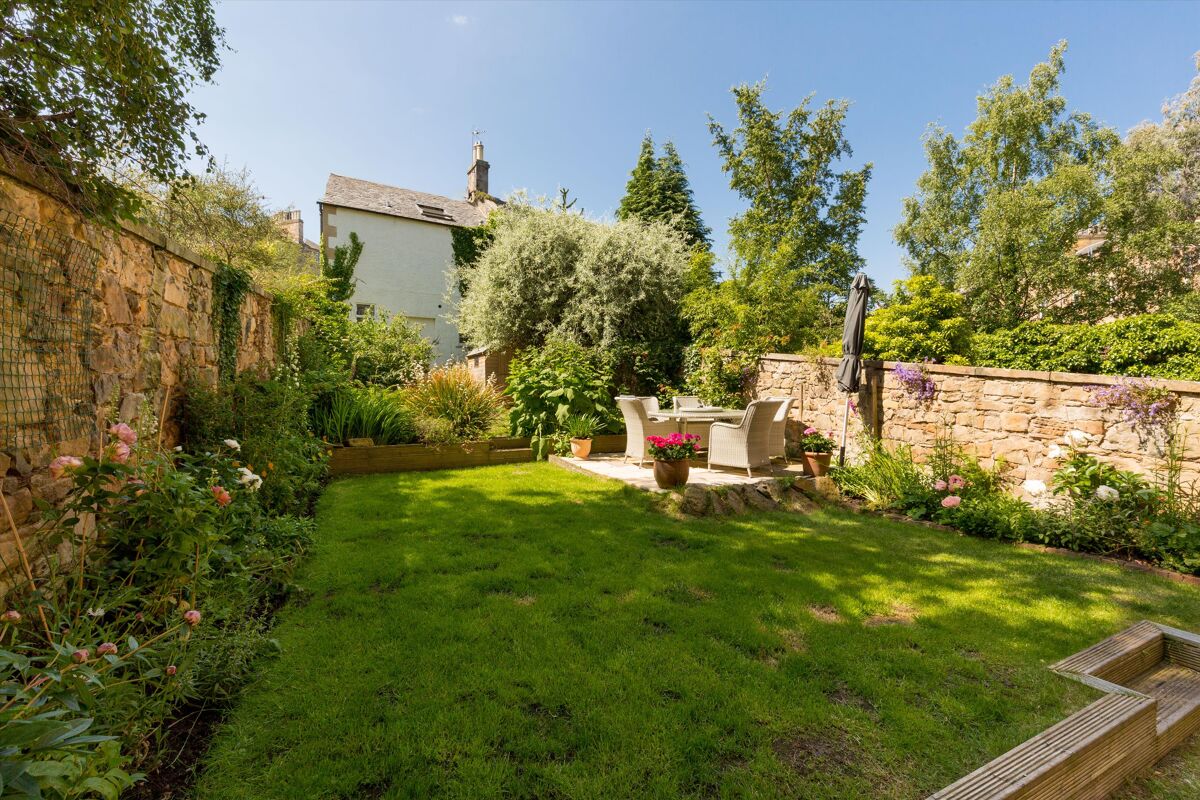 flat for sale in Buckingham Terrace, Edinburgh, Midlothian, EH4