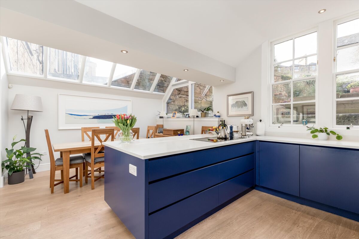 flat for sale in Buckingham Terrace, Edinburgh, Midlothian, EH4