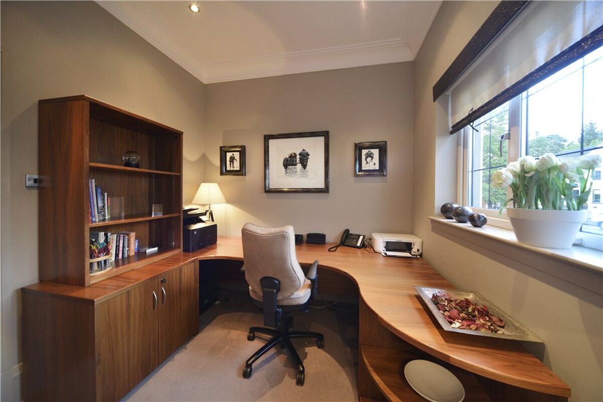 house for sale in Park Drive, Thorntonhall, Glasgow, South Lanarkshire