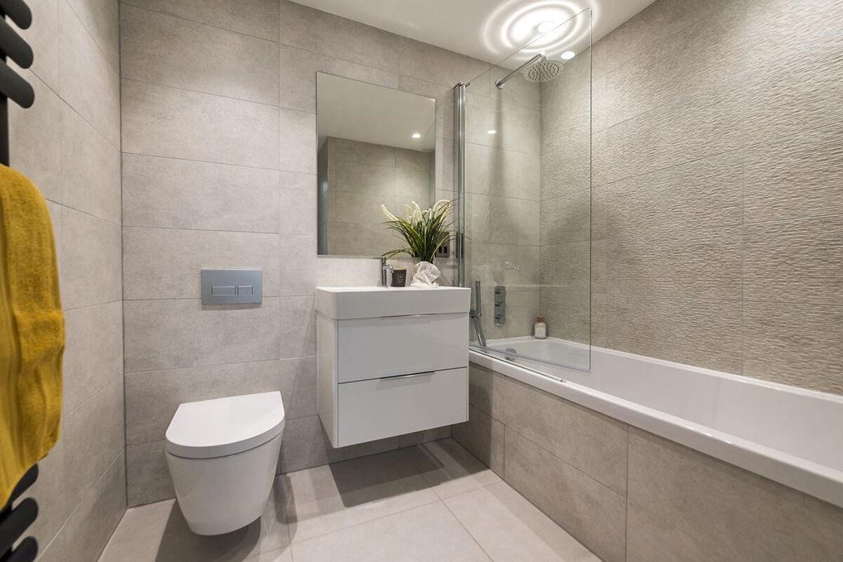 townhouse for sale in Craigleith Road, Edinburgh, Midlothian, EH4