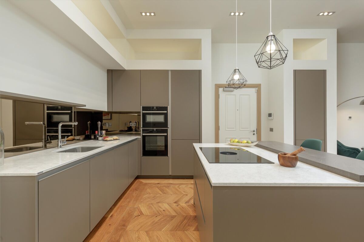 flat for sale in Ettrick Road, Edinburgh, Midlothian, EH10