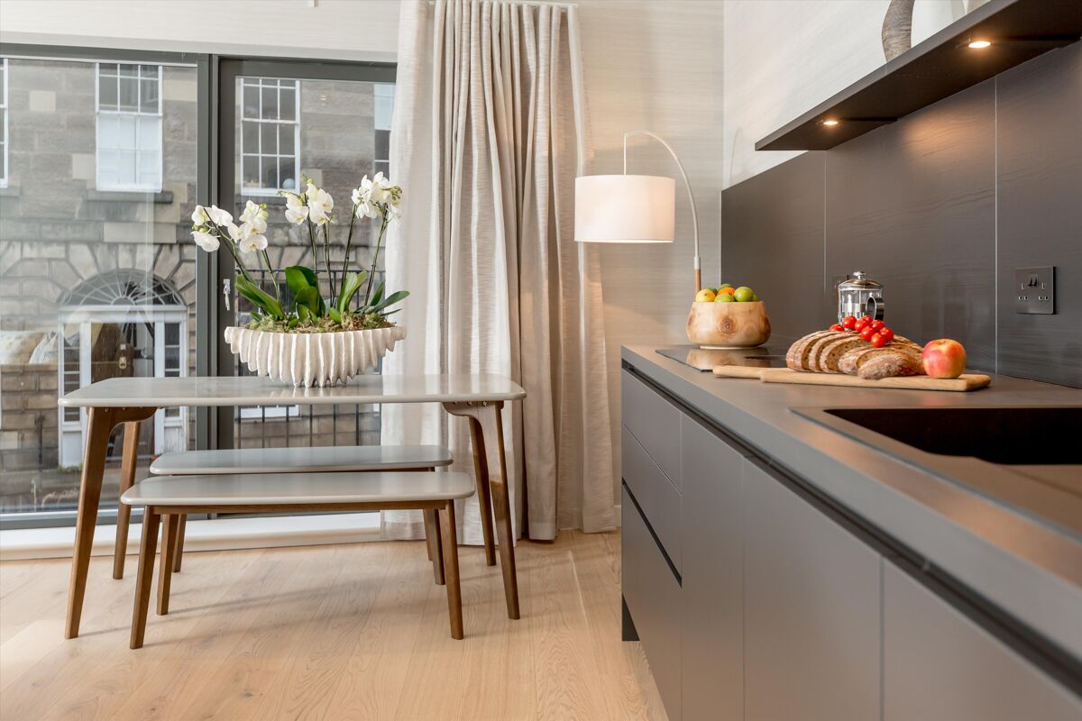 flat for sale in Union Street, Edinburgh, Midlothian, EH1