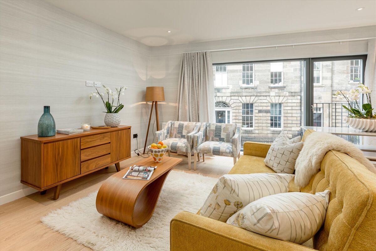 flat for sale in Union Street, Edinburgh, Midlothian, EH1