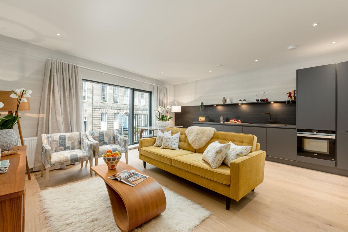 flat for sale in Union Street, Edinburgh, Midlothian, EH1