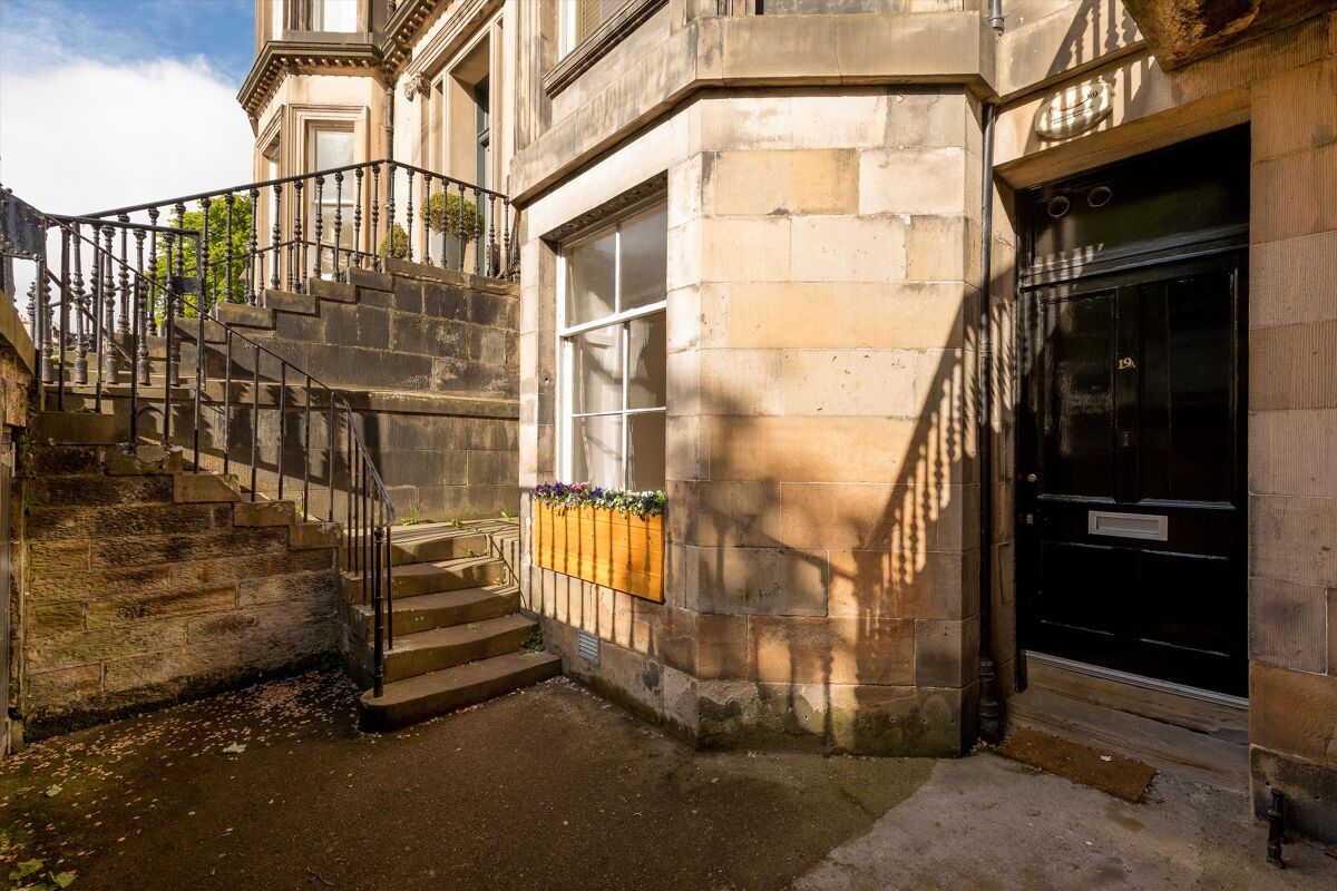 flat for sale in Grosvenor Crescent, Edinburgh, EH12 ENH190049