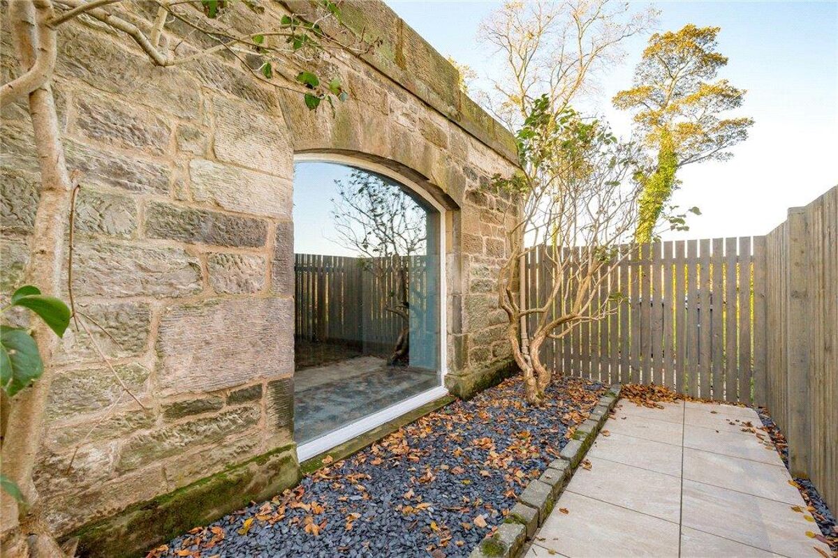 flat for sale in Liberton Brae, Edinburgh, Midlothian, EH16 ENH190080