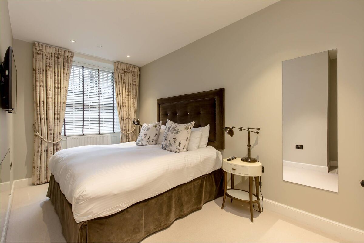 flat for sale in Rutland Square, Edinburgh, Midlothian, EH1 ENH190096